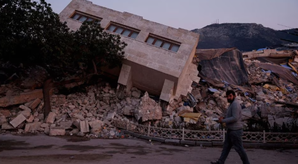 Screenshot 2023-02-28 215210