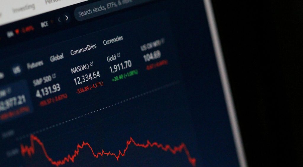 anne-nygard-tcJ6sJTtTWI-unsplash (2) (1)