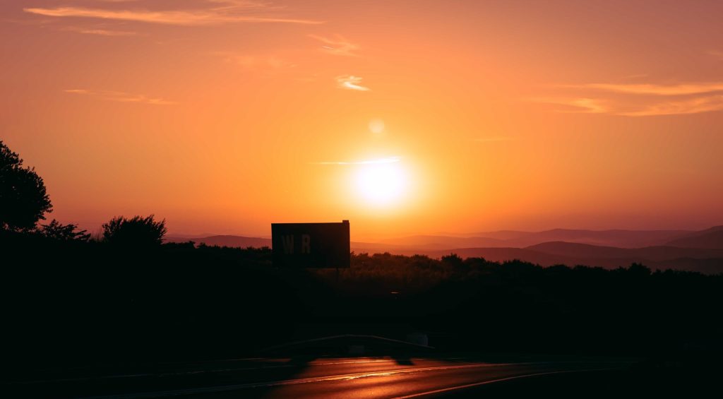 lucian-NzspFL1cECU-unsplash-1