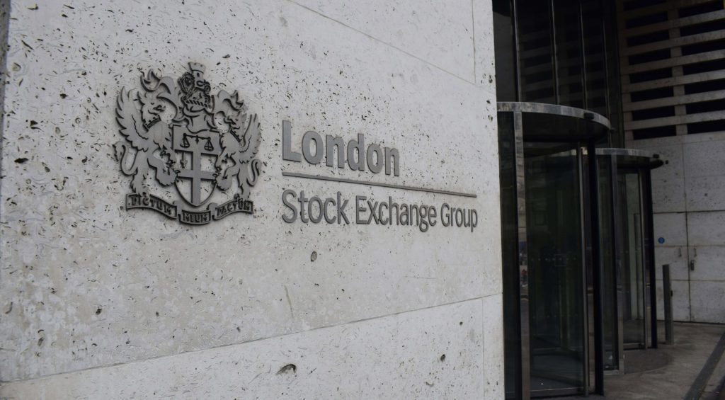 oliver-hale-coRz43dDXC4-unsplash (1)