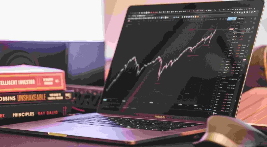 yiorgos-ntrahas-mcAUHlGirVs-unsplash-1